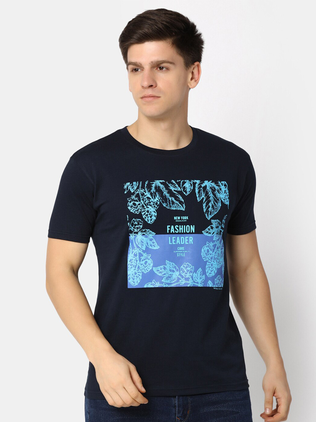 

V-Mart Graphic Printed Cotton T-shirt, Blue