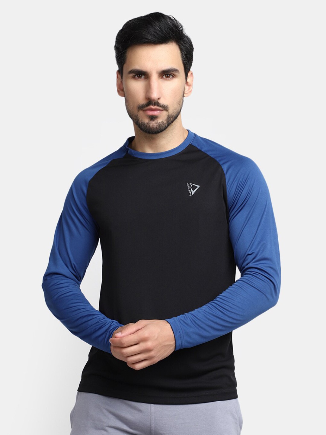 

V-Mart Round Neck Raglan Sleeves T-shirt, Blue