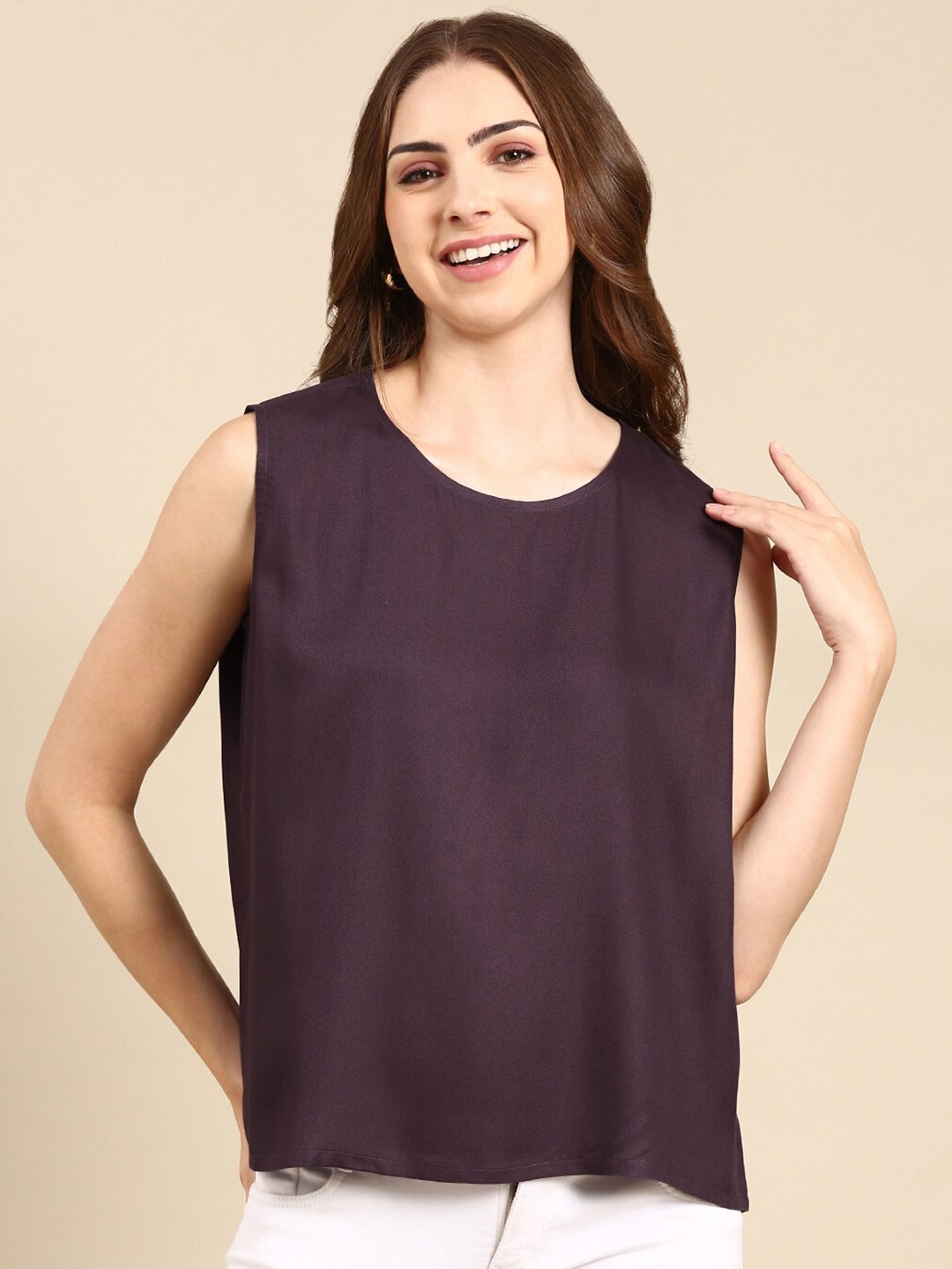 

HERE&NOW Maroon Sleeveless Oversized Top