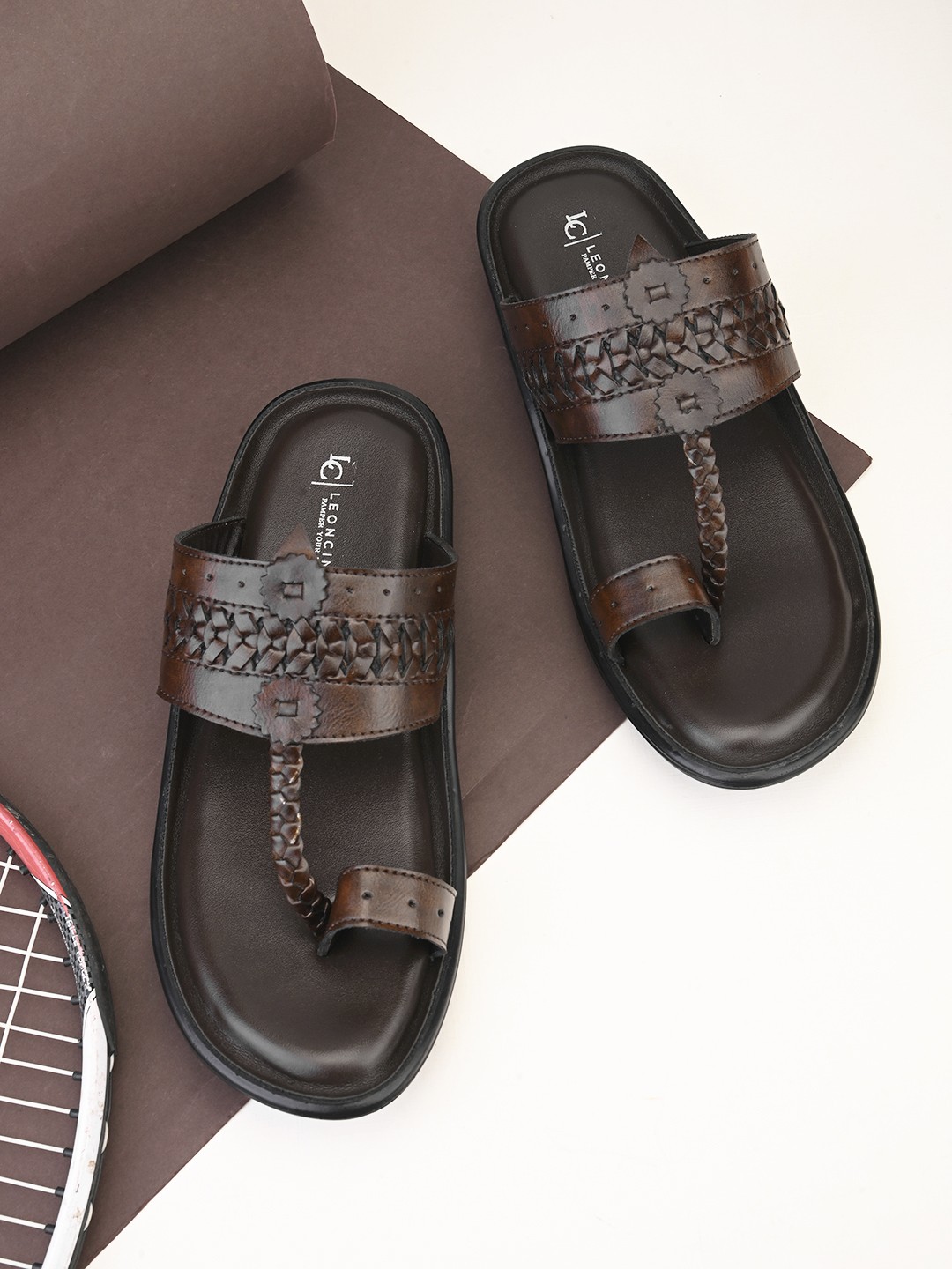 

LEONCINO Men One Toe Comfort Sandals, Brown