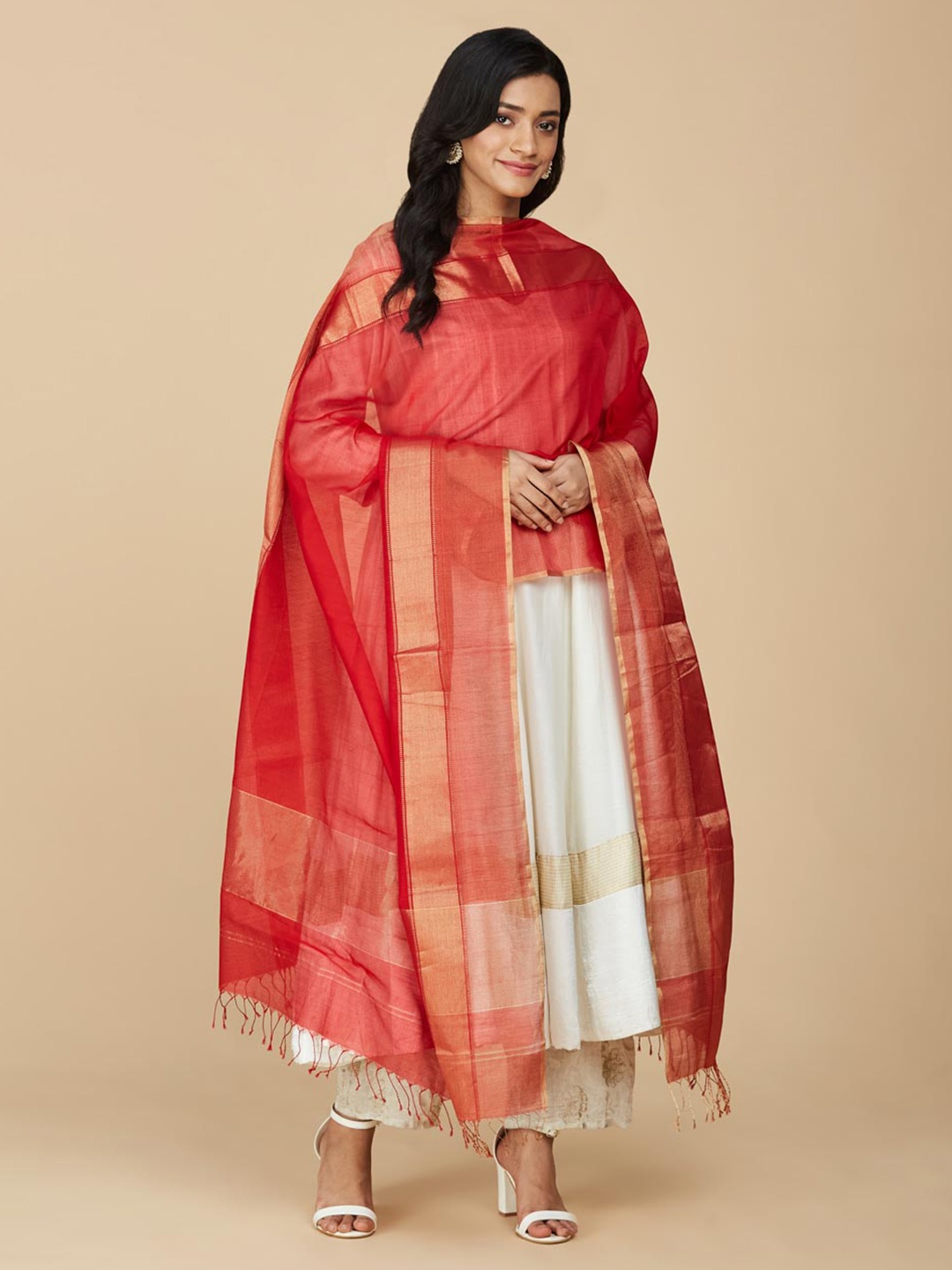 

Fabindia Red & Gold-Toned Woven Design Cotton Silk Dupatta with Zari