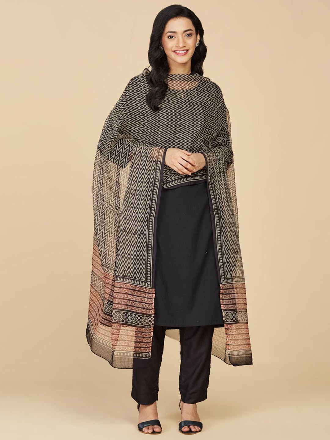 

Fabindia Black & Beige Printed Cotton Silk Dupatta