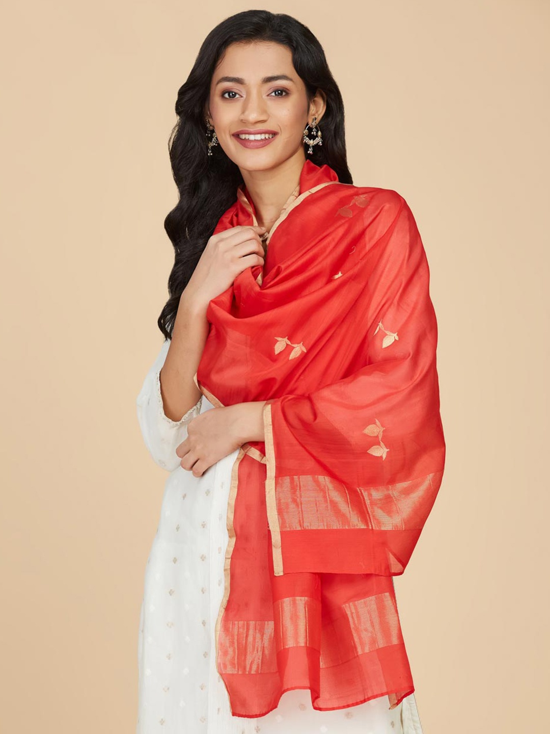 

Fabindia Floral Woven Design Cotton Silk Stole, Red