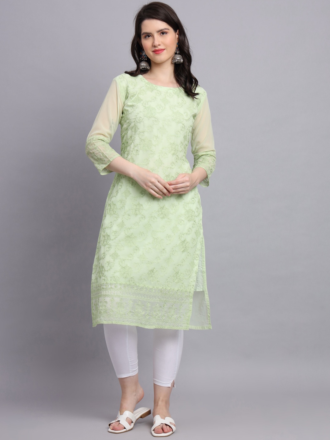 

VAIRAGEE Floral Embroidered Kurta, Lime green