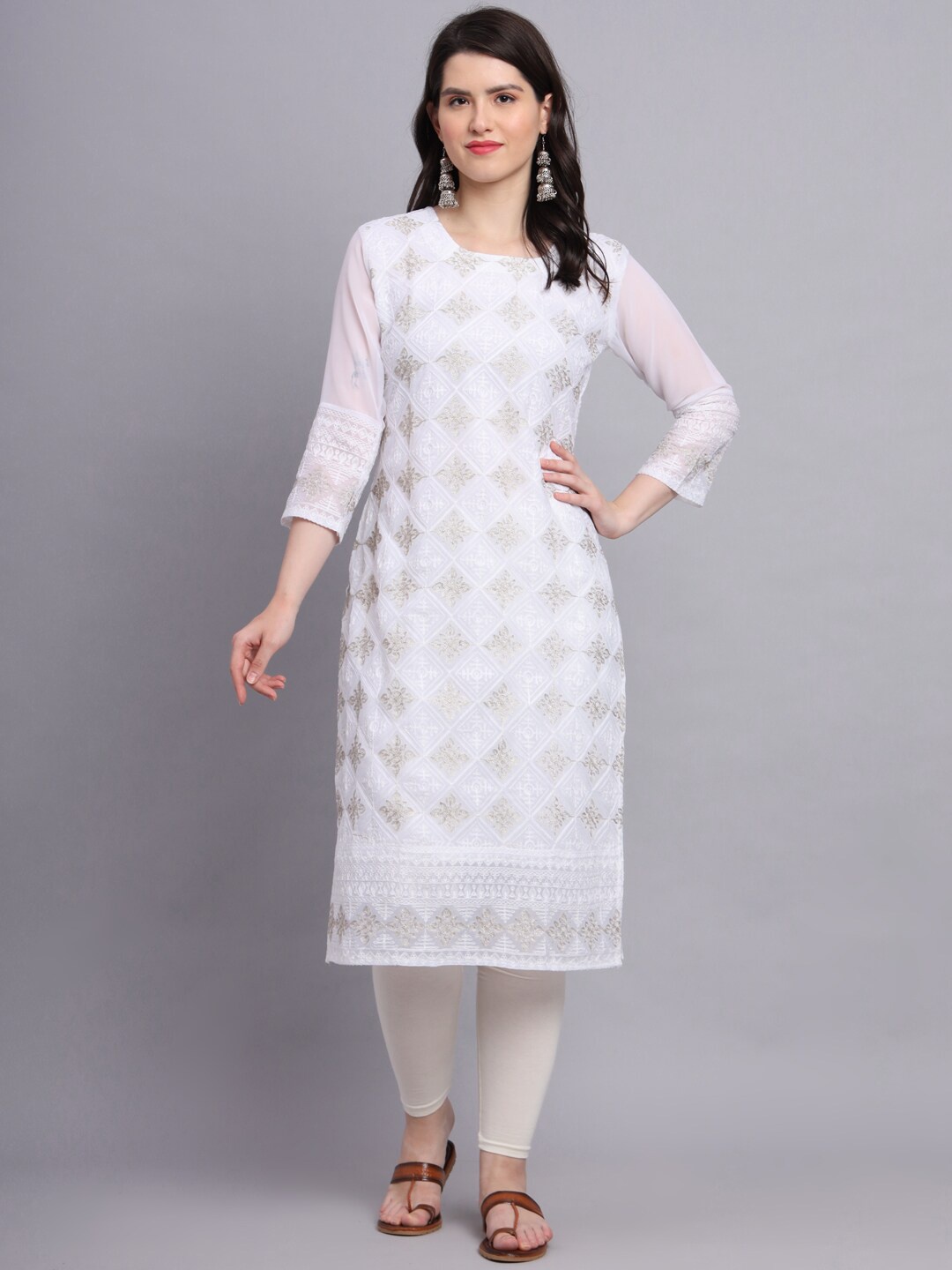 

VAIRAGEE Geometric Thread Work Georgette Kurta, White
