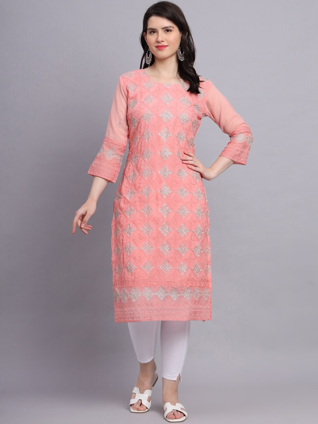 

VAIRAGEE Geometric Embroidered Thread Work Georgette Kurta, Peach