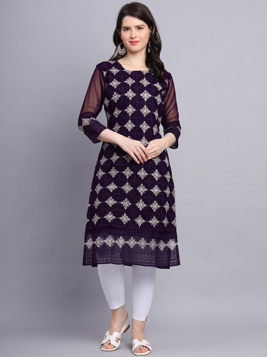 

VAIRAGEE Geometric Thread Work Georgette Kurta, Purple