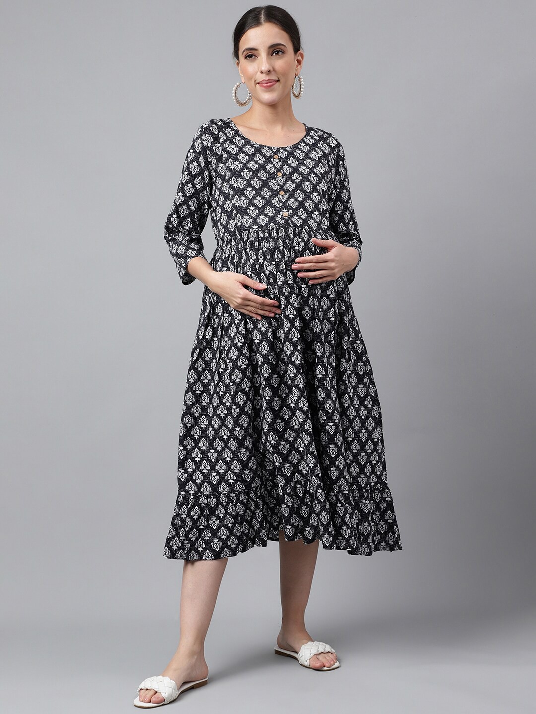 

Negen Ethnic Motifs Printed Maternity Fit & Flare Midi Dress With Feeding Zip, Black