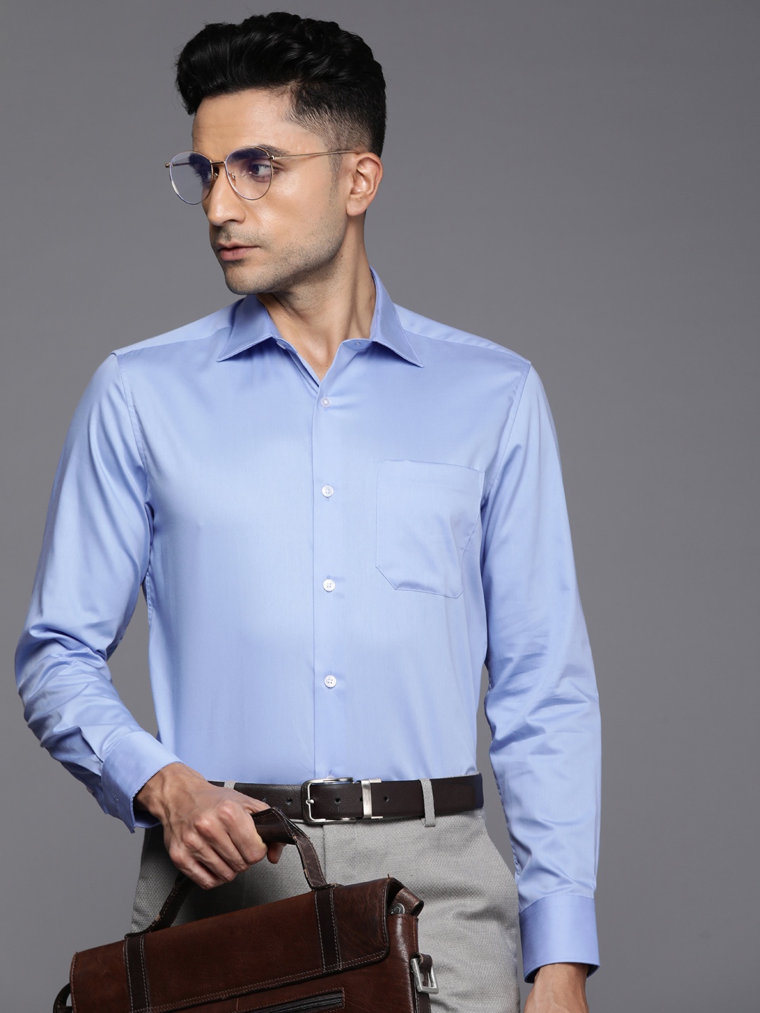 

Louis Philippe Pure Cotton Classic Fit Cutaway Collar Formal Shirt, Blue