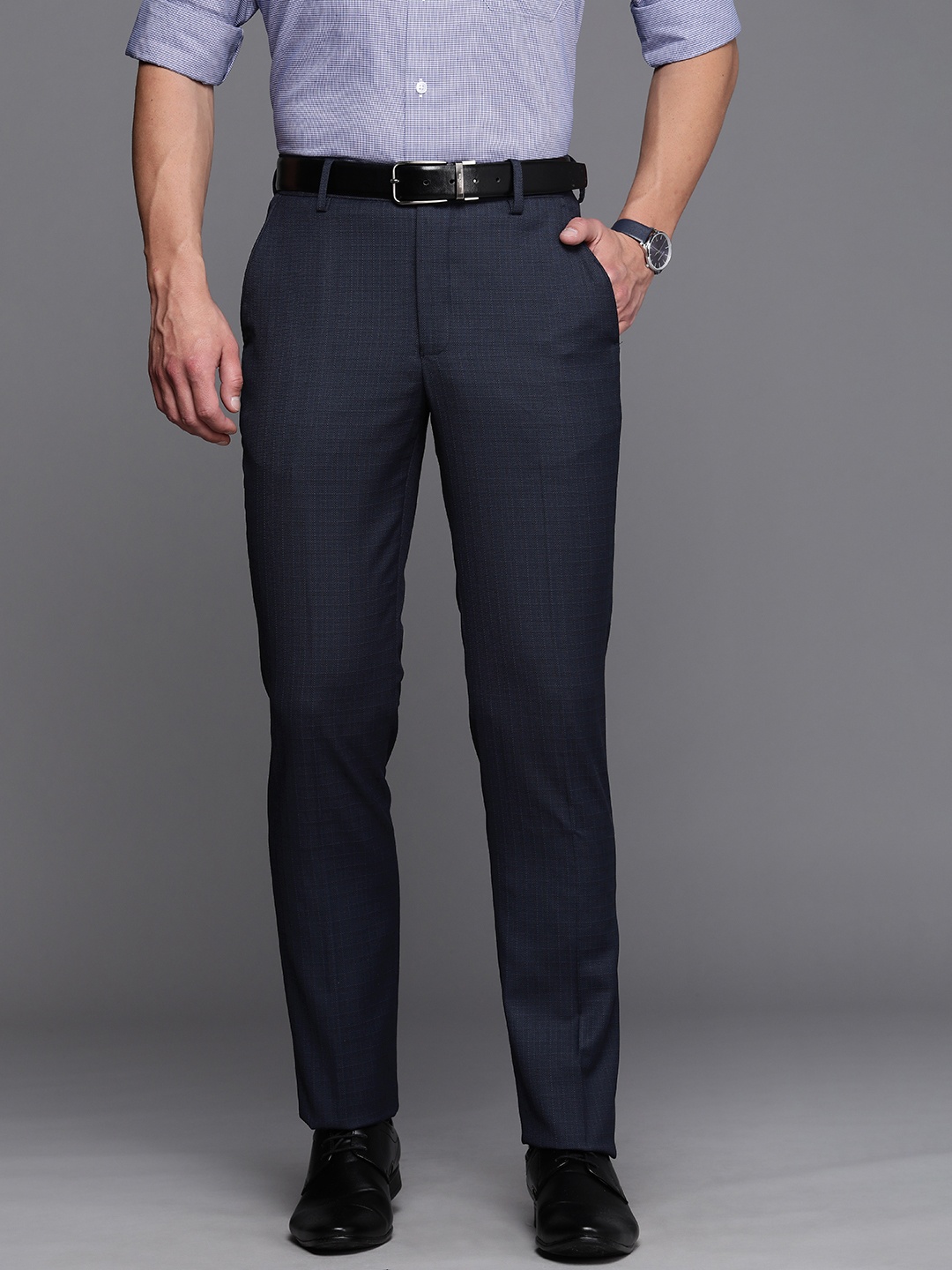 

Louis Philippe Men Checked Low-Rise Wrinkle Free Slim Fit Trousers, Navy blue