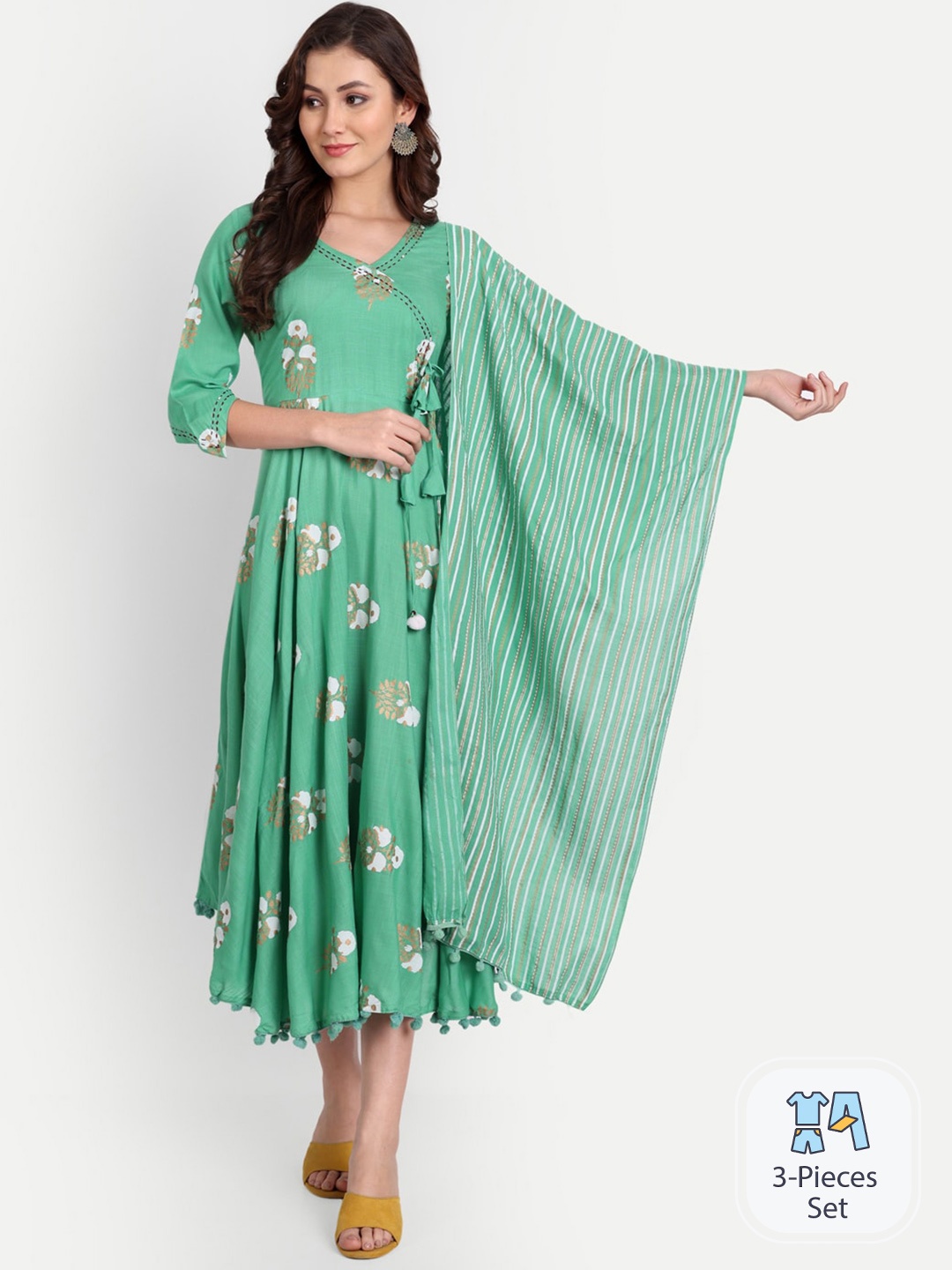 

TREND ME Floral Printed V-Neck Anarkali Kurta With Dupatta, Green