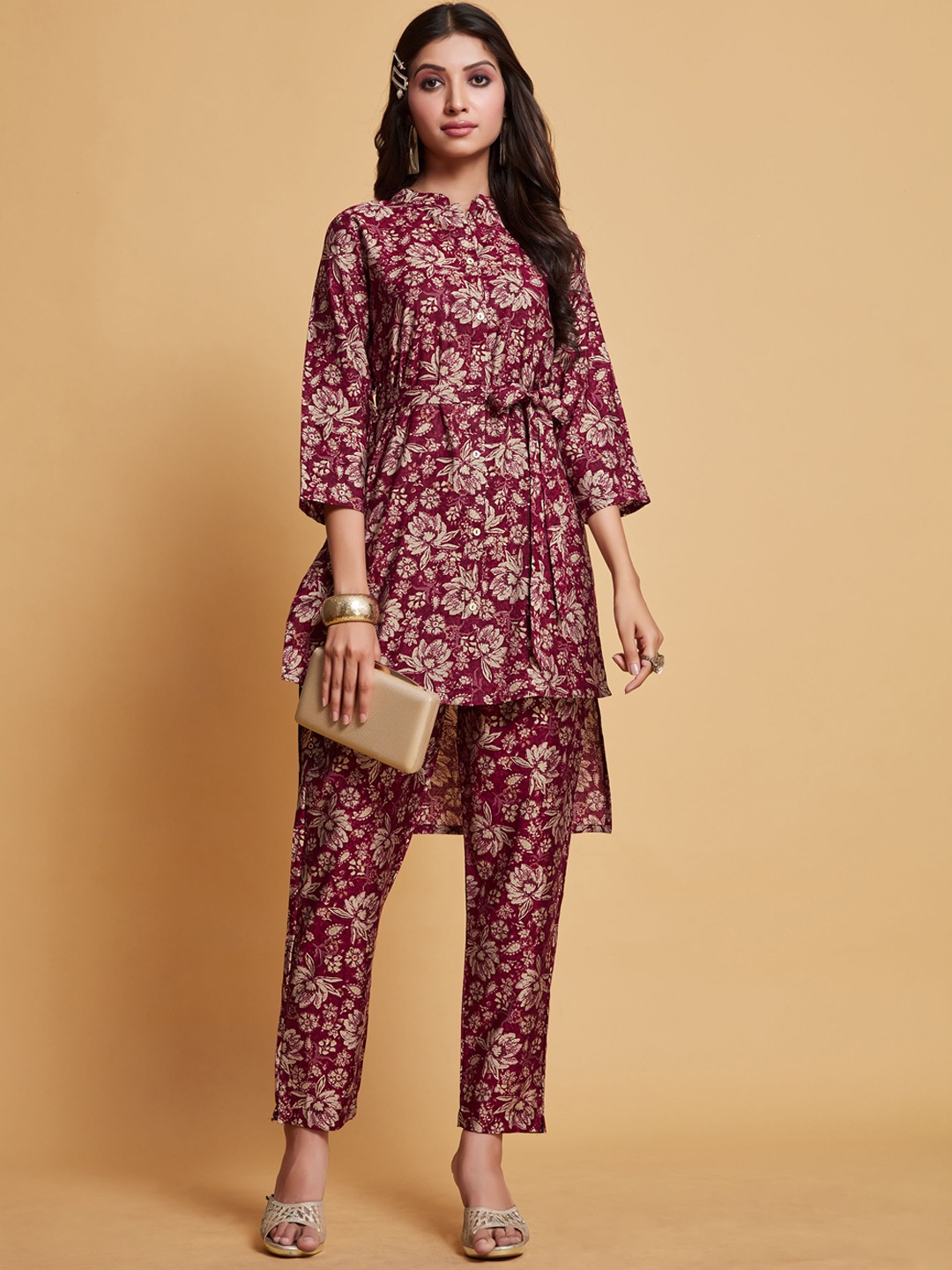 

Ishin Floral Printed Mandarin Collar Tunic & Trouser, Maroon