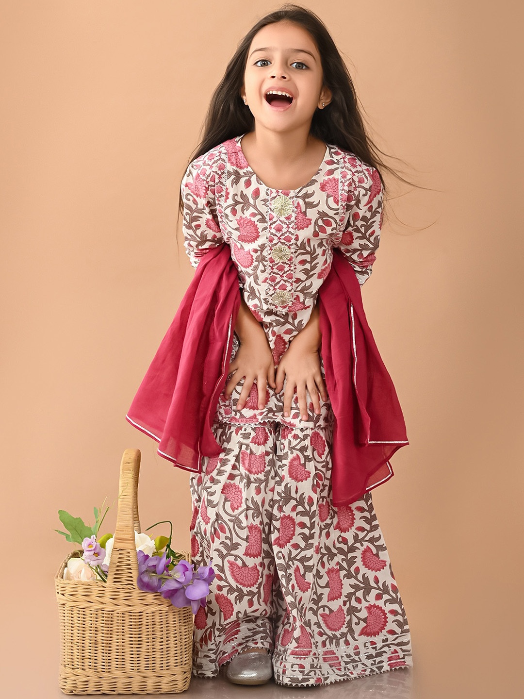 

LilPicks Girls Floral Printed Gotta Patti Pure Cotton Kurta with Sharara & With Dupatta, White