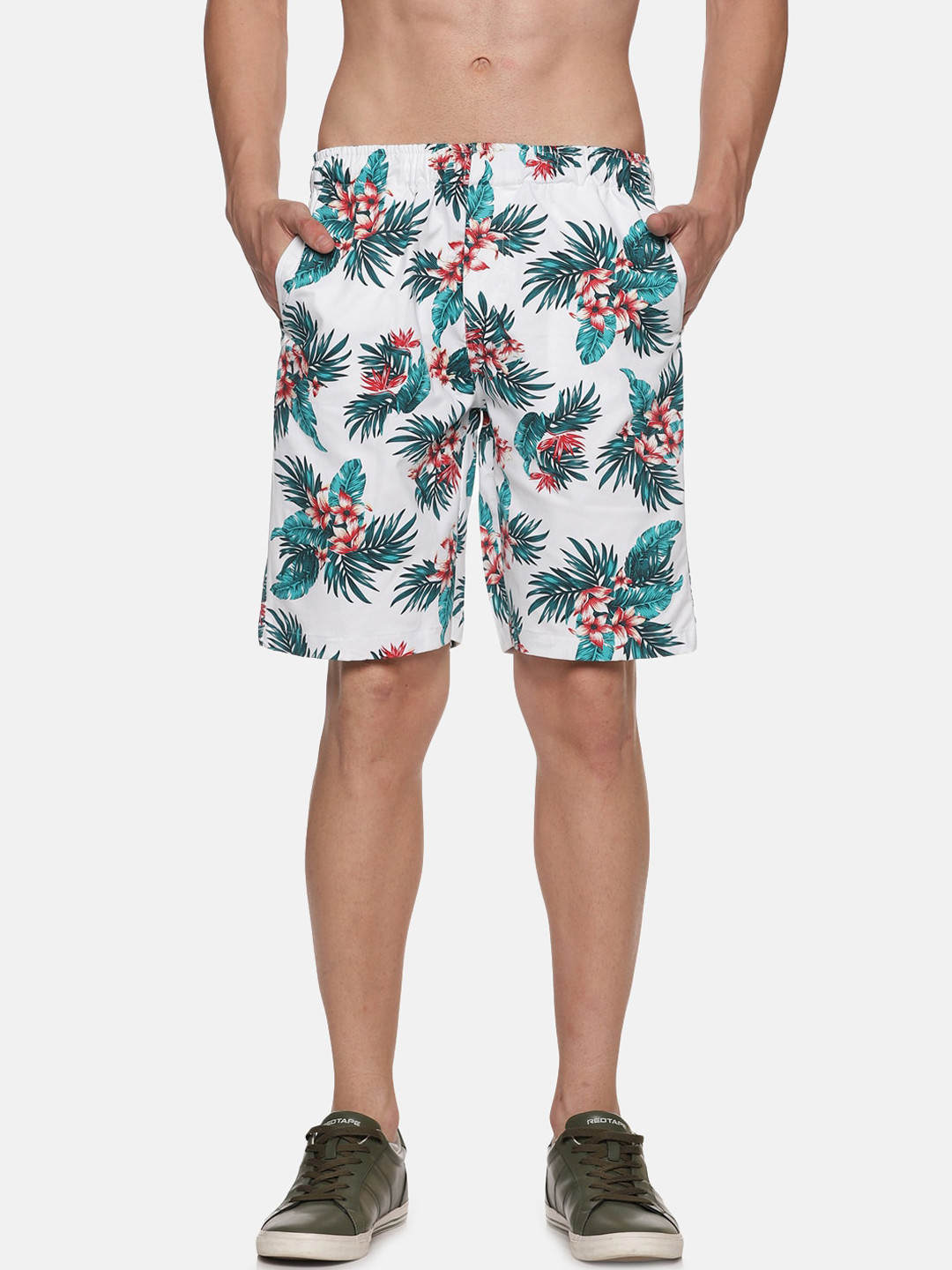

Tusok Men Floral Printed Mid Rise Pure Cotton Shorts, White