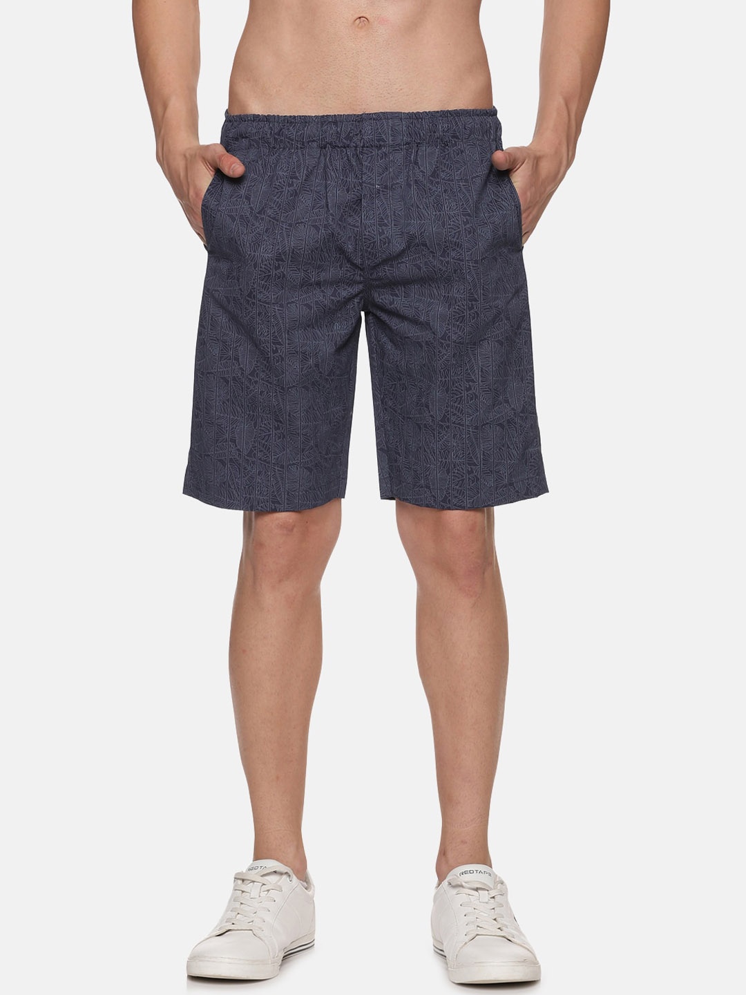 

Tusok Men Floral Printed Pure Cotton Shorts, Grey