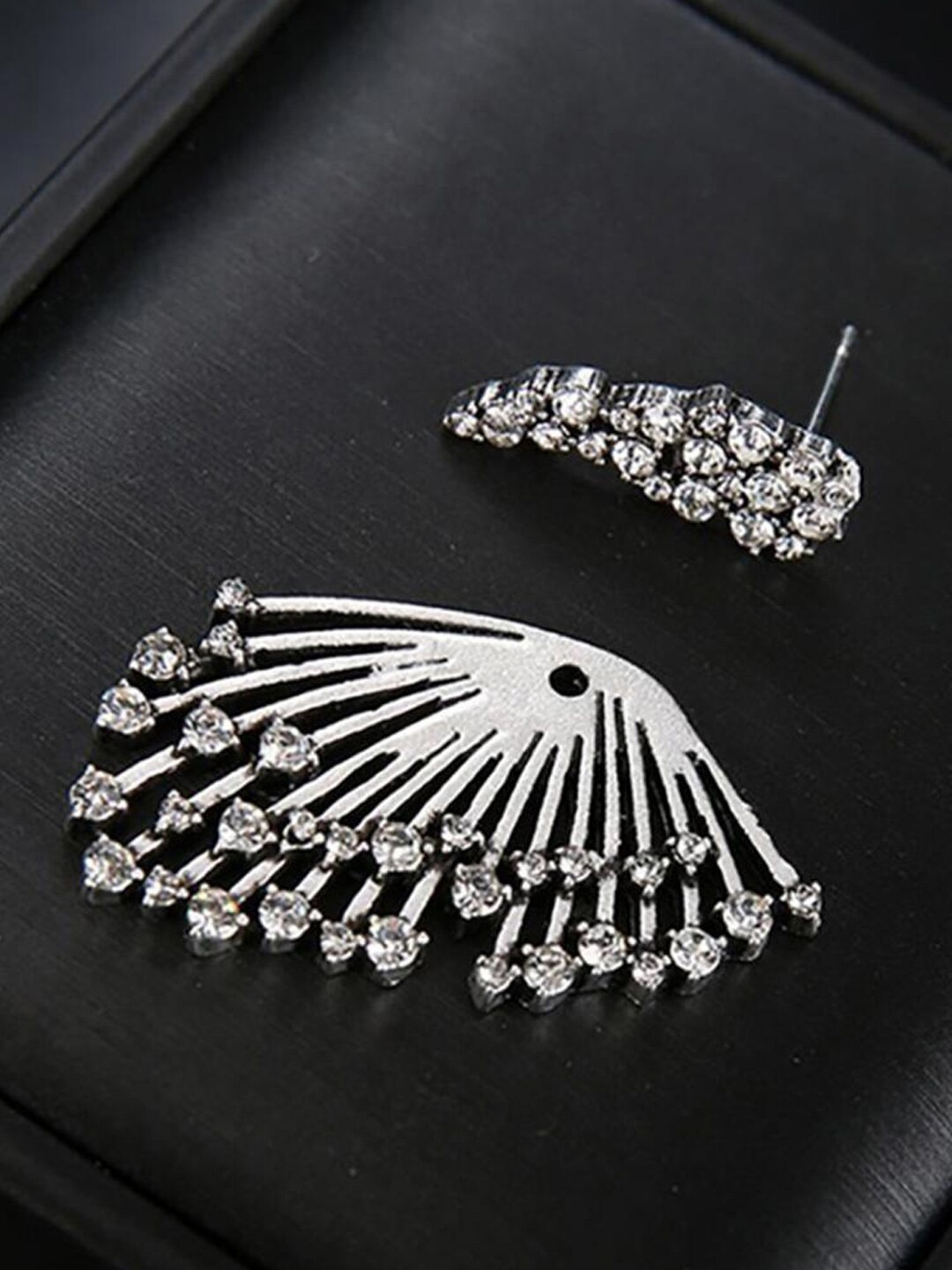 

Krelin Silver-Plated Contemporary Ear Cuff Earrings
