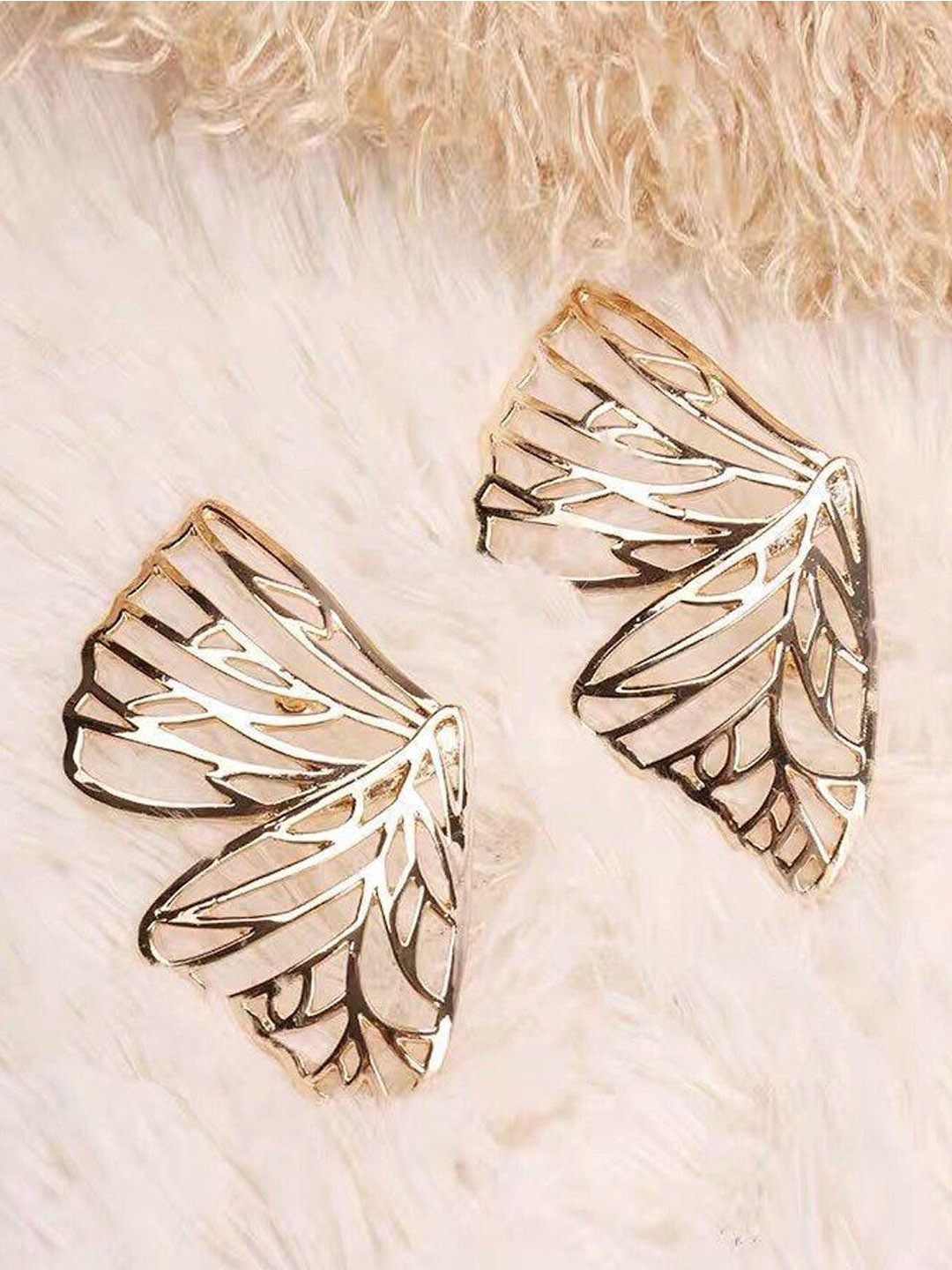 

Krelin Gold-Plated Contemporary Ear Cuff Earrings