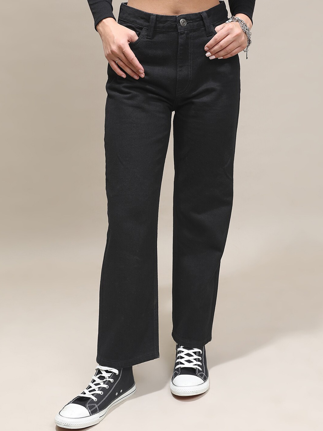 

Tokyo Talkies Women Relaxed Fit Clean Look Cotton Jeans, Black