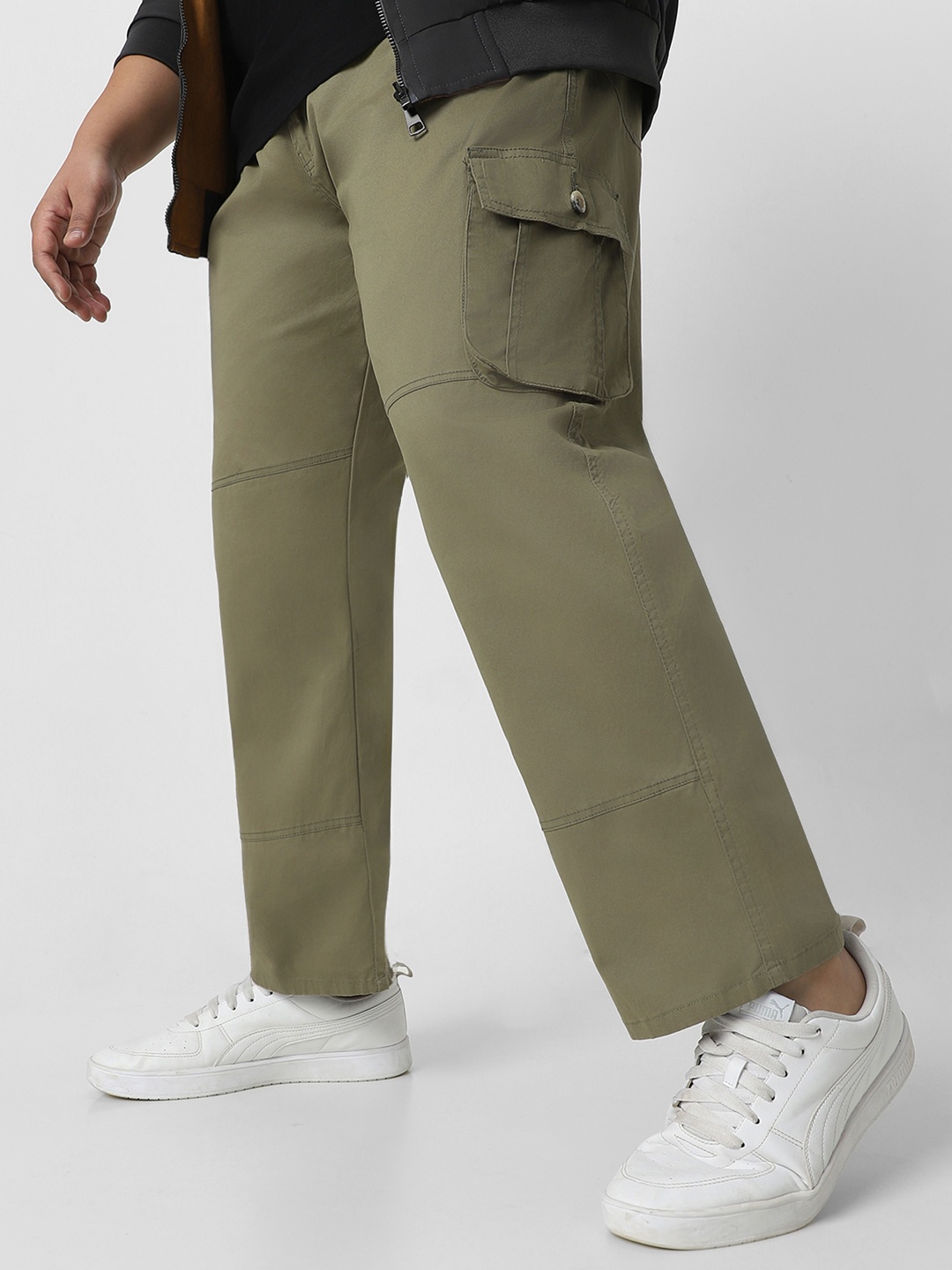 

Urbano Plus Men Mid-Rise Cotton Cargos, Olive