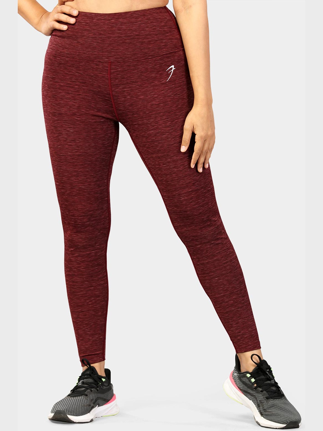 

FUAARK Women High-Rise Slim-Fit Anti Odour Tights, Maroon