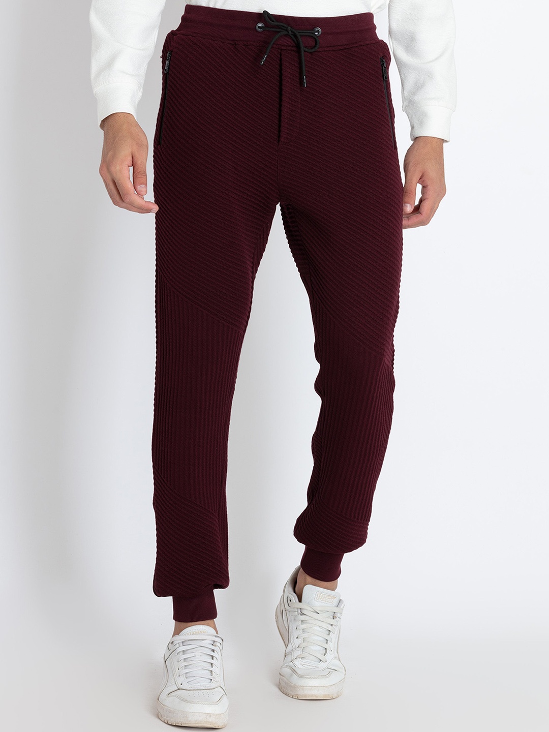 

Status Quo Men Self Design Mid-Rise Knitted Joggers, Maroon