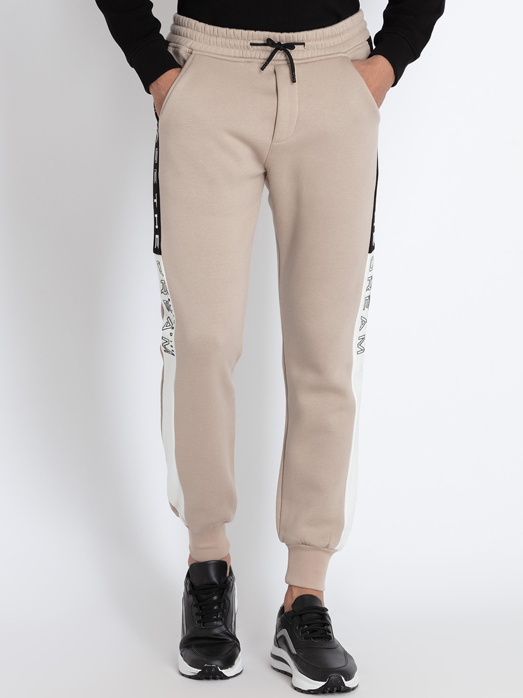 

Status Quo Men Side Pockets Joggers, Beige