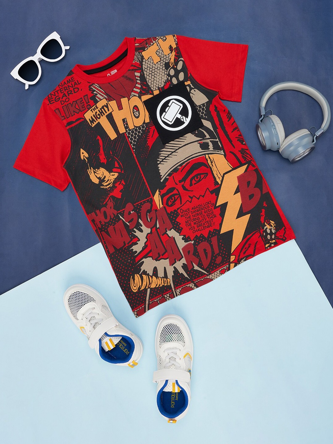 

Pantaloons Junior Boys Superhero Avengers Graphic Printed Cotton T-Shirt, Red