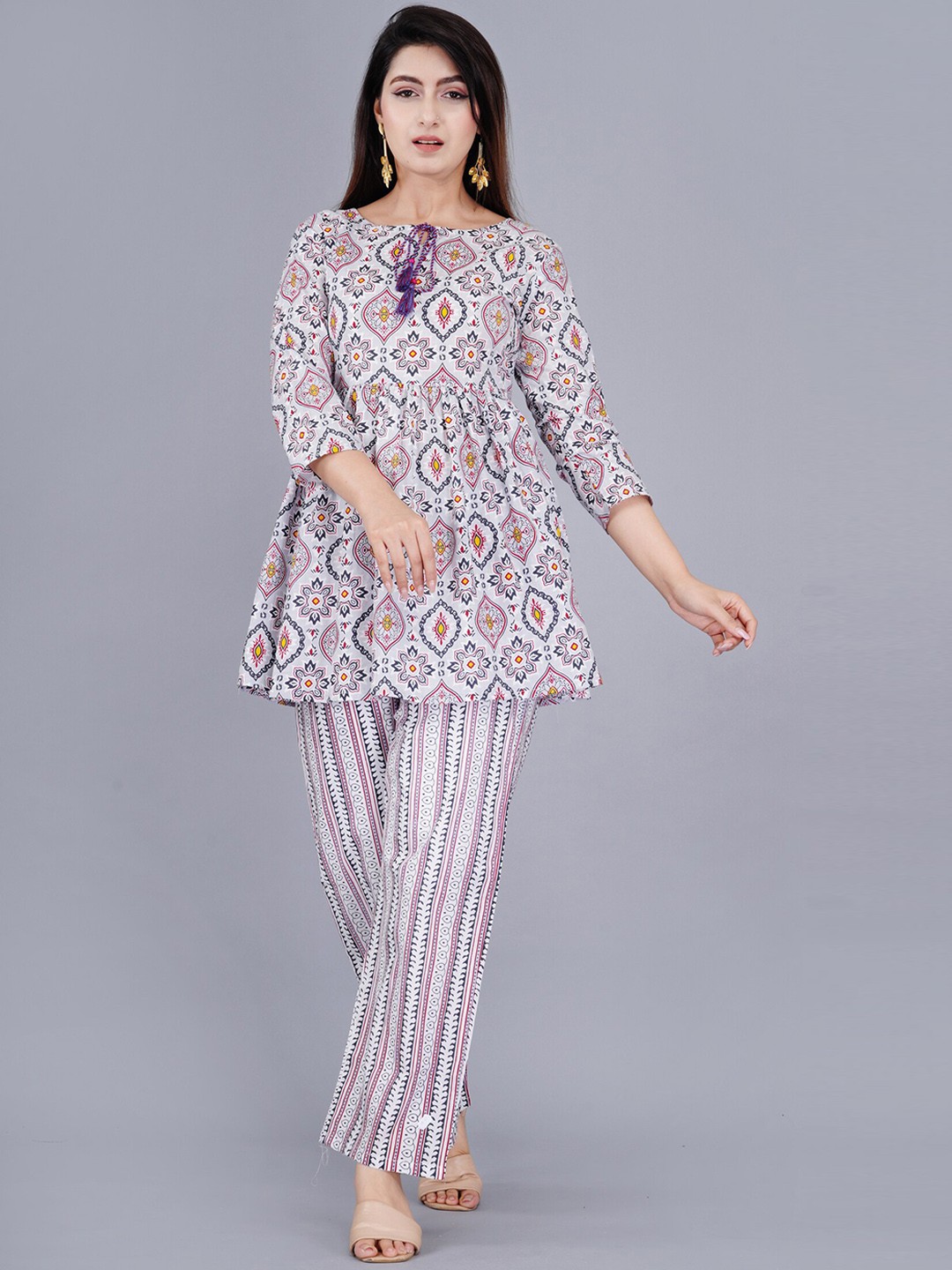 

TREND ME Ethnic Motifs Printed Tie Up Neck Pure Cotton Tunic & Trousers, Grey