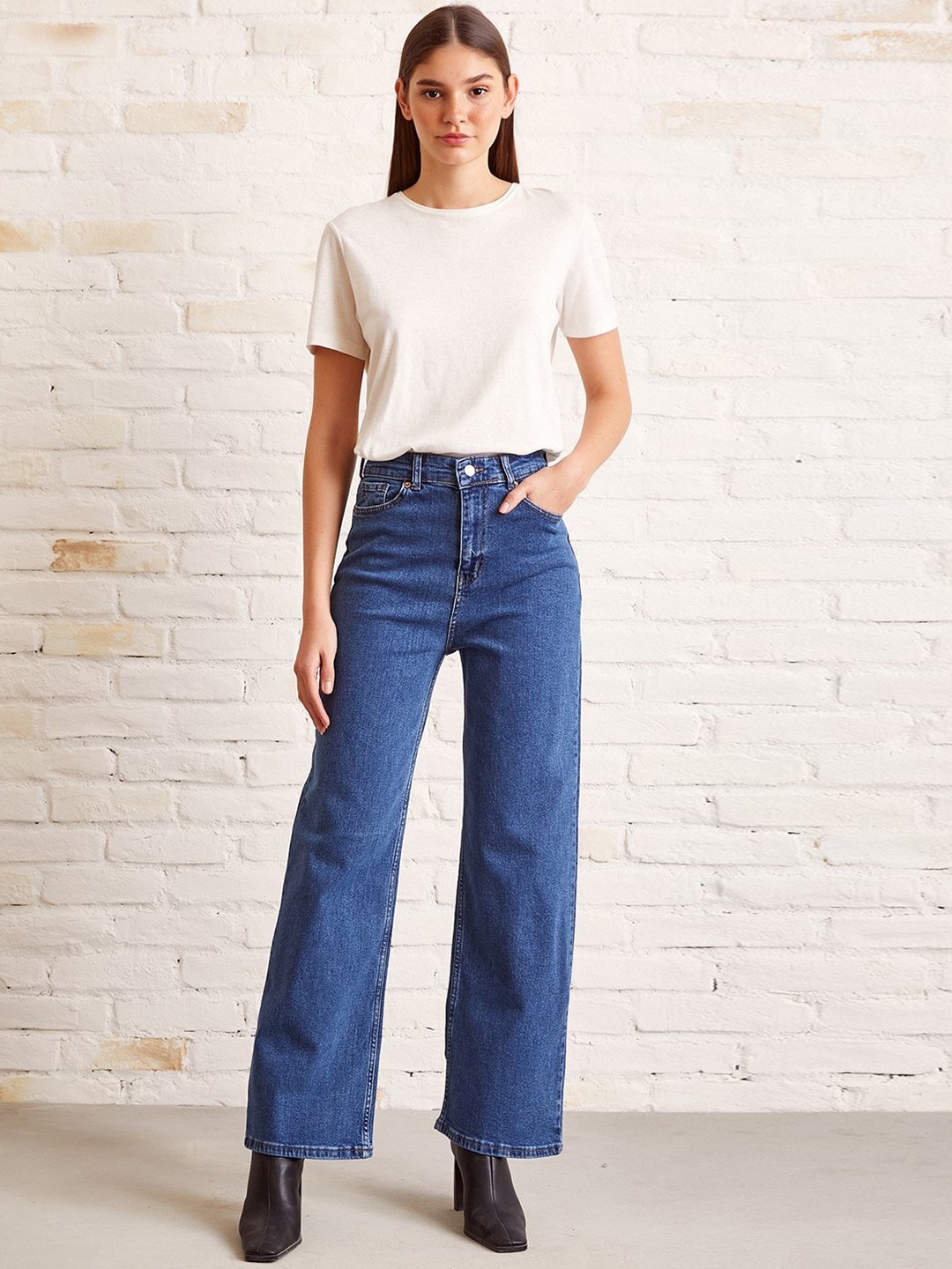

PRET A TUER Women Flared Mid-Rise Cotton Jeans, Blue