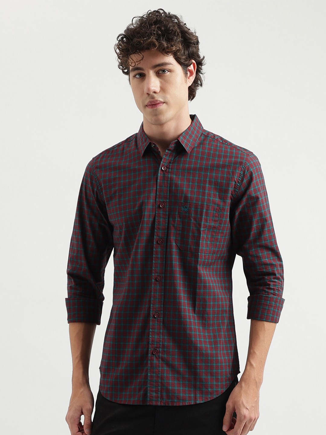 

United Colors of Benetton Slim Fit Micro Checks Cotton Casual Shirt, Maroon