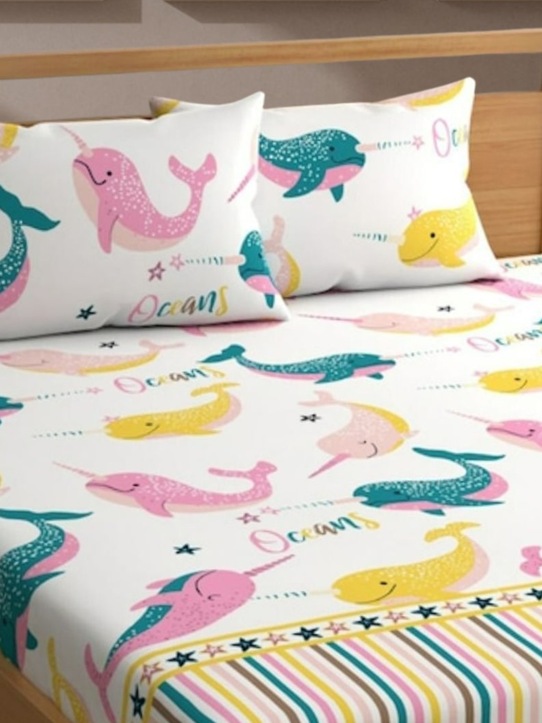 

Bajo's White & Pink Printed Cotton 250 TC Fitted King Bedsheet with 2 Pillow Covers