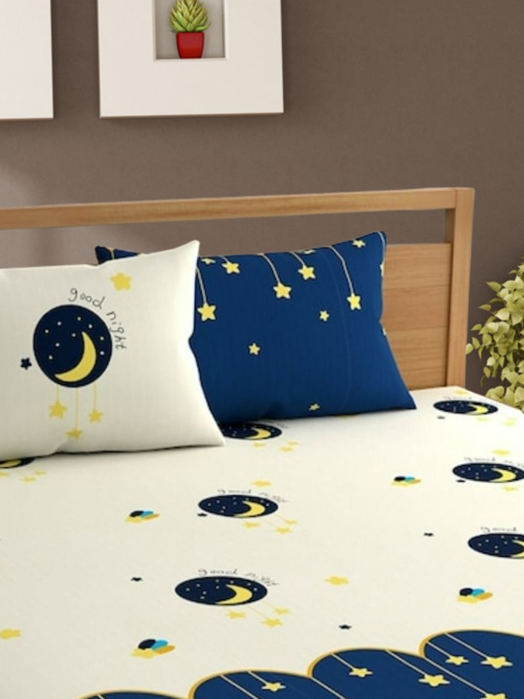 

Bajo's White & Blue Printed Cotton 250 TC Fitted King Bedsheet with 2 Pillow Covers