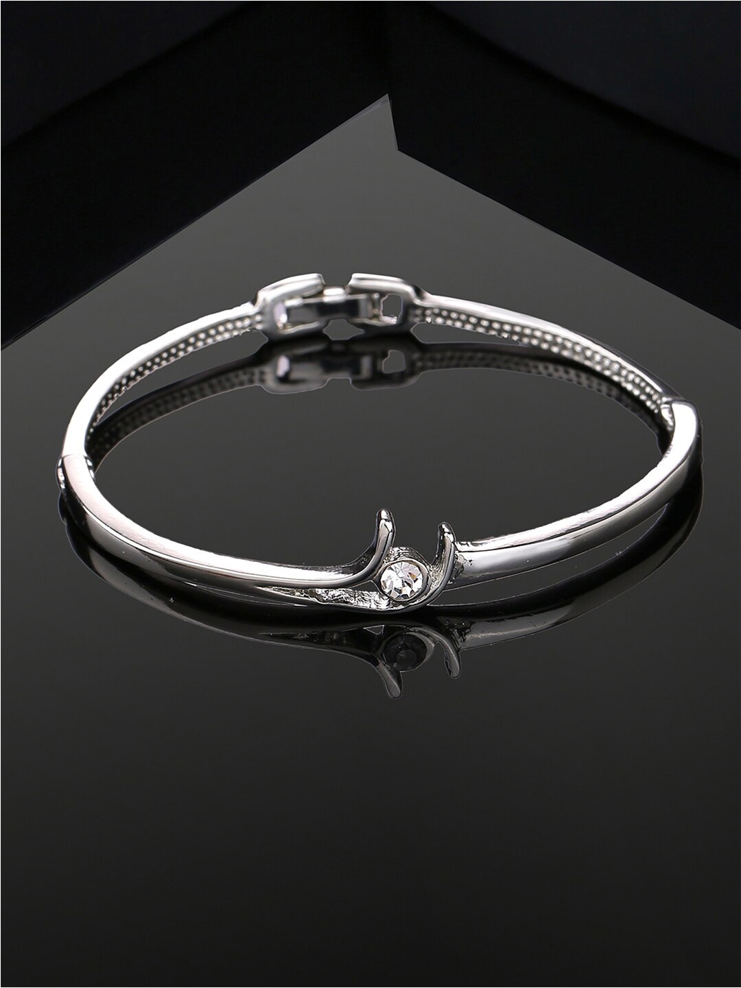 

Estele Rhodium-Plated Bangle-Style Bracelet, Silver