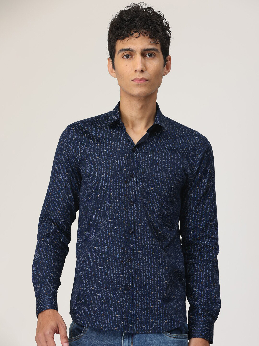 

SmartRAHO Abstract Printed Classic Slim Fit Casual Shirt, Navy blue