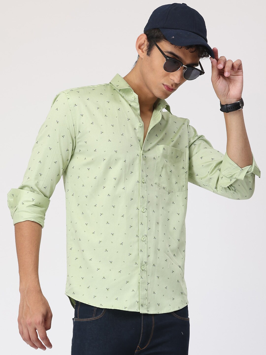 

SmartRAHO Conversational Printed Classic Slim Fit Cotton Casual Shirt, Green