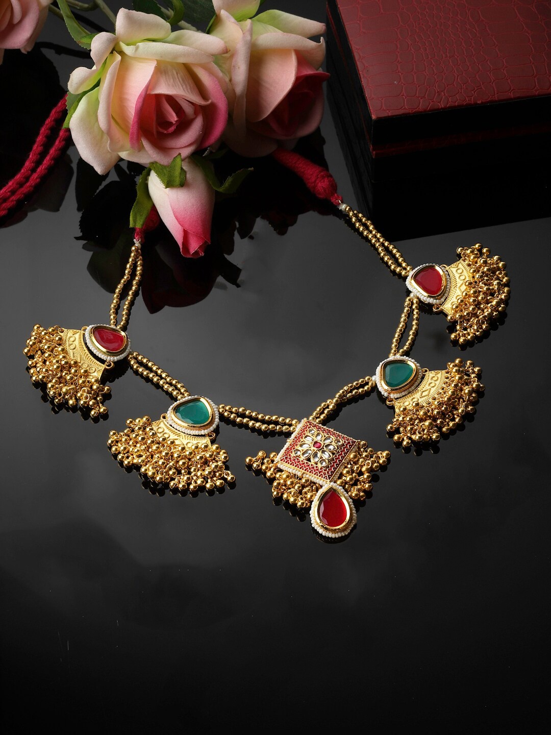 

DUGRISTYLE Kundan Necklace, Red