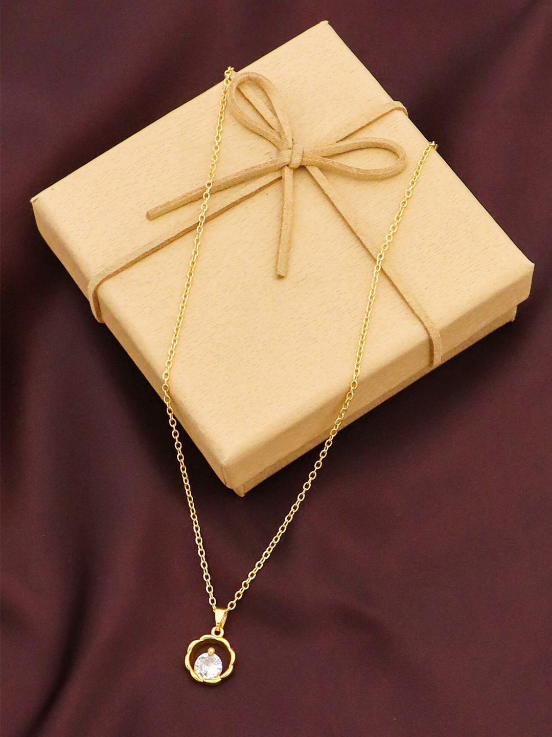 

Ramdev Art Fashion Jwellery Gold-Plated Stone Studded Pendant With Chain