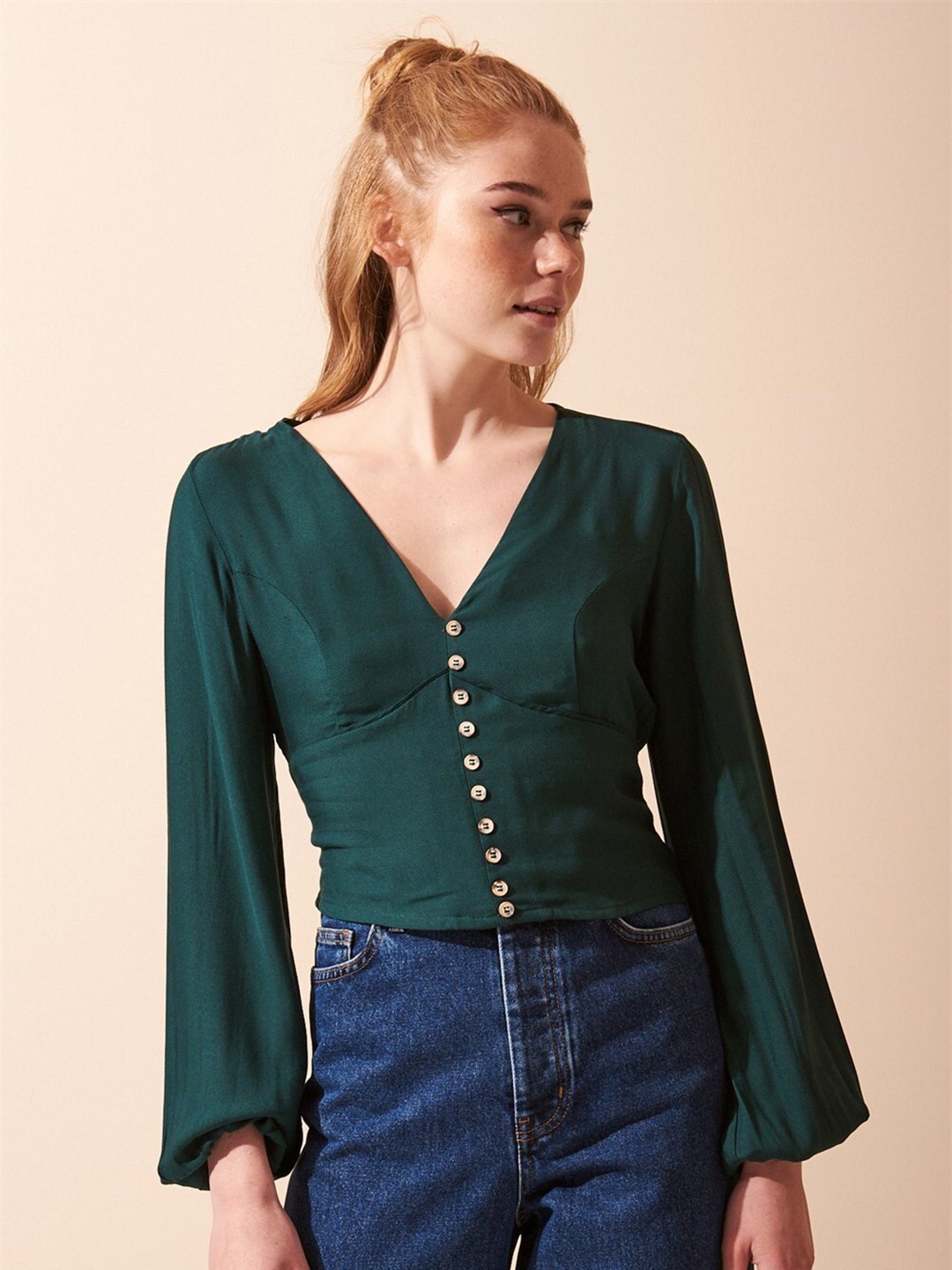 

PRET A TUER V-Neck Georgette Regular Top, Green