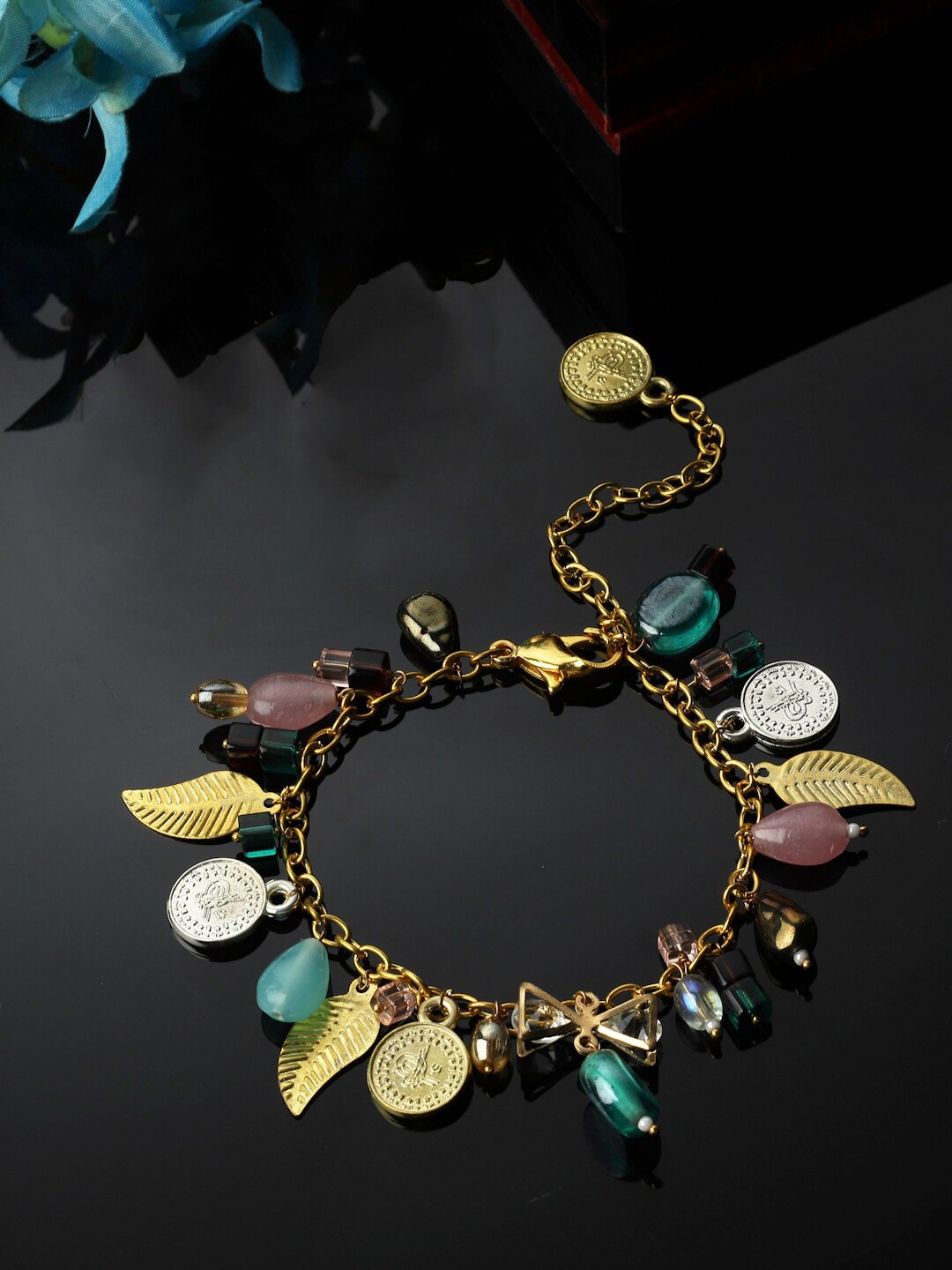 

DUGRISTYLE Kundan Gold-Plated Link Bracelet