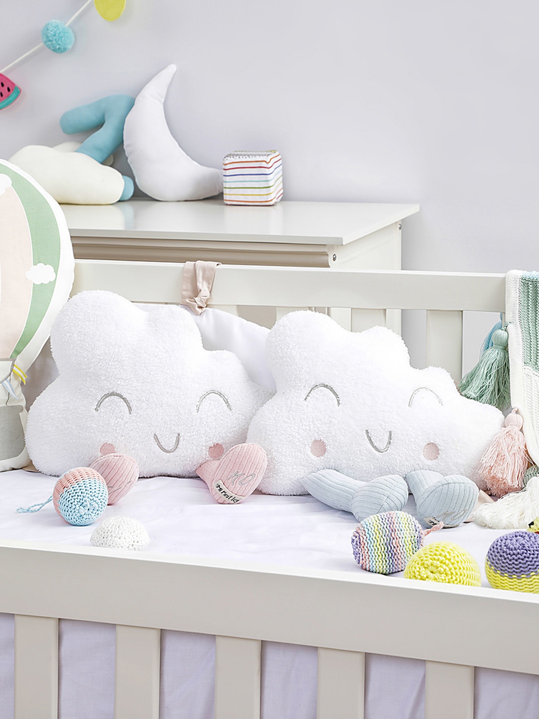 

MiArcus Kids Set Of 2 Mino Cloud Extremely Soft Toys, White