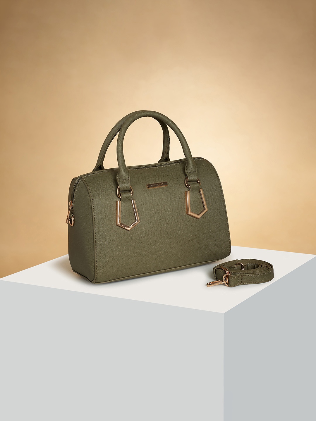

Forever Glam by Pantaloons Structured Handheld Bag, Green