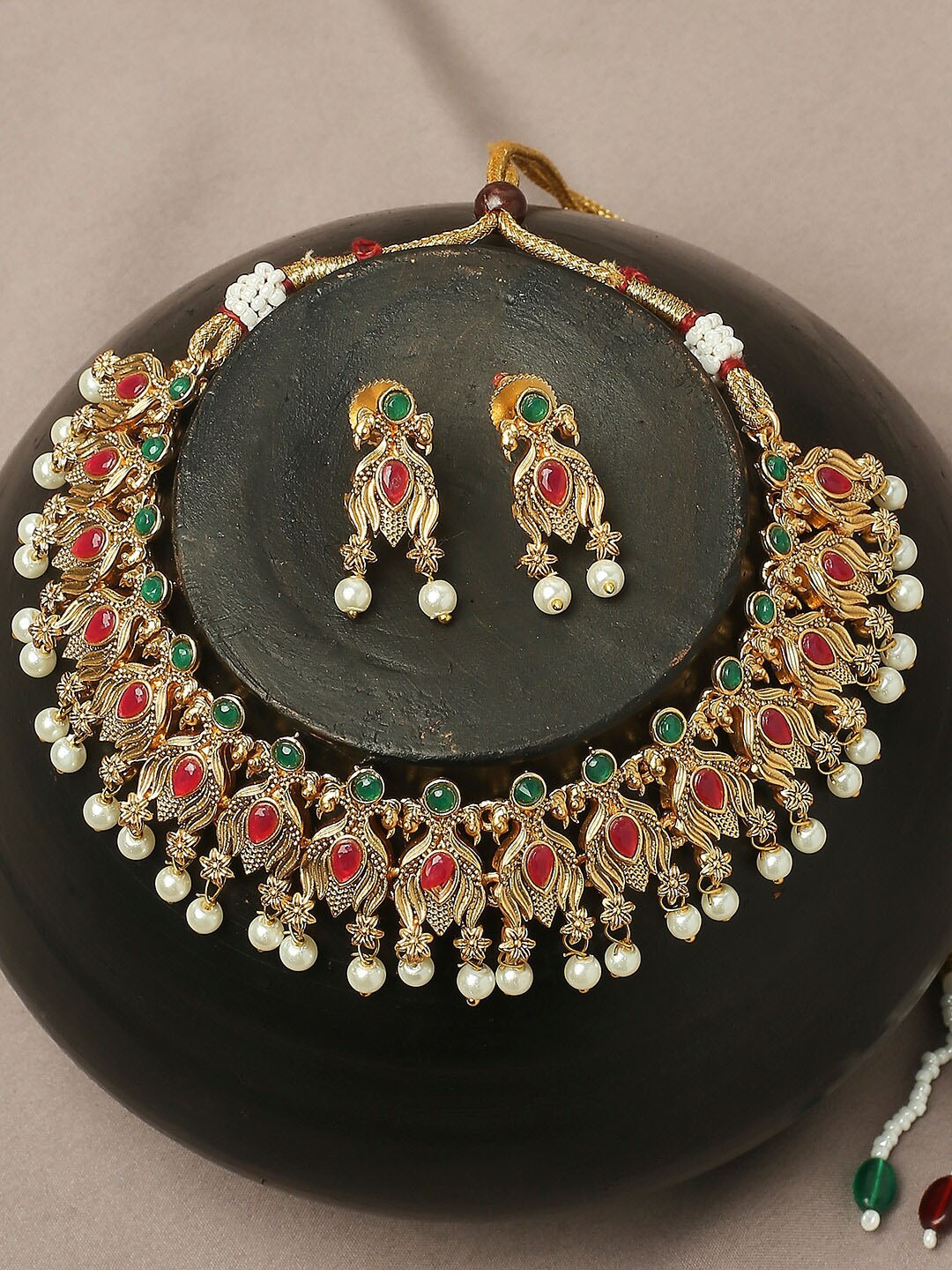 

OOMPH Kundan Stone & Beaded Necklace & Earrings, Gold