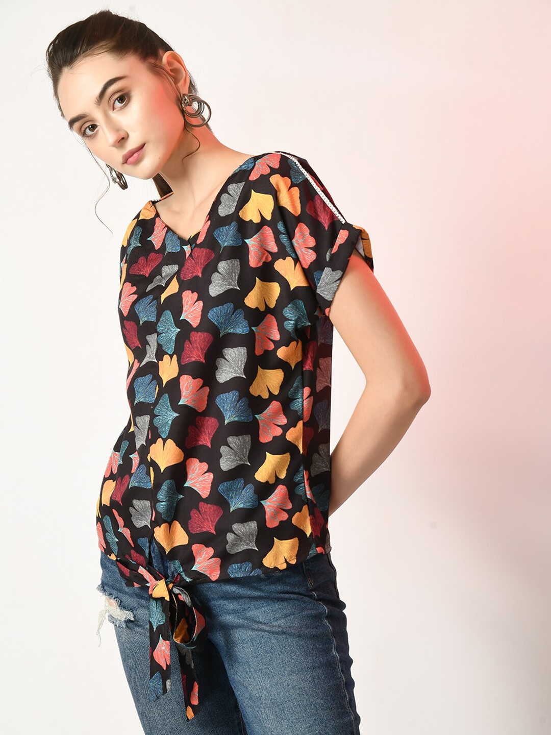 

DressBerry Floral Printed V-Neck Extended Sleeves Waist Tie-Ups Detail Top, Black