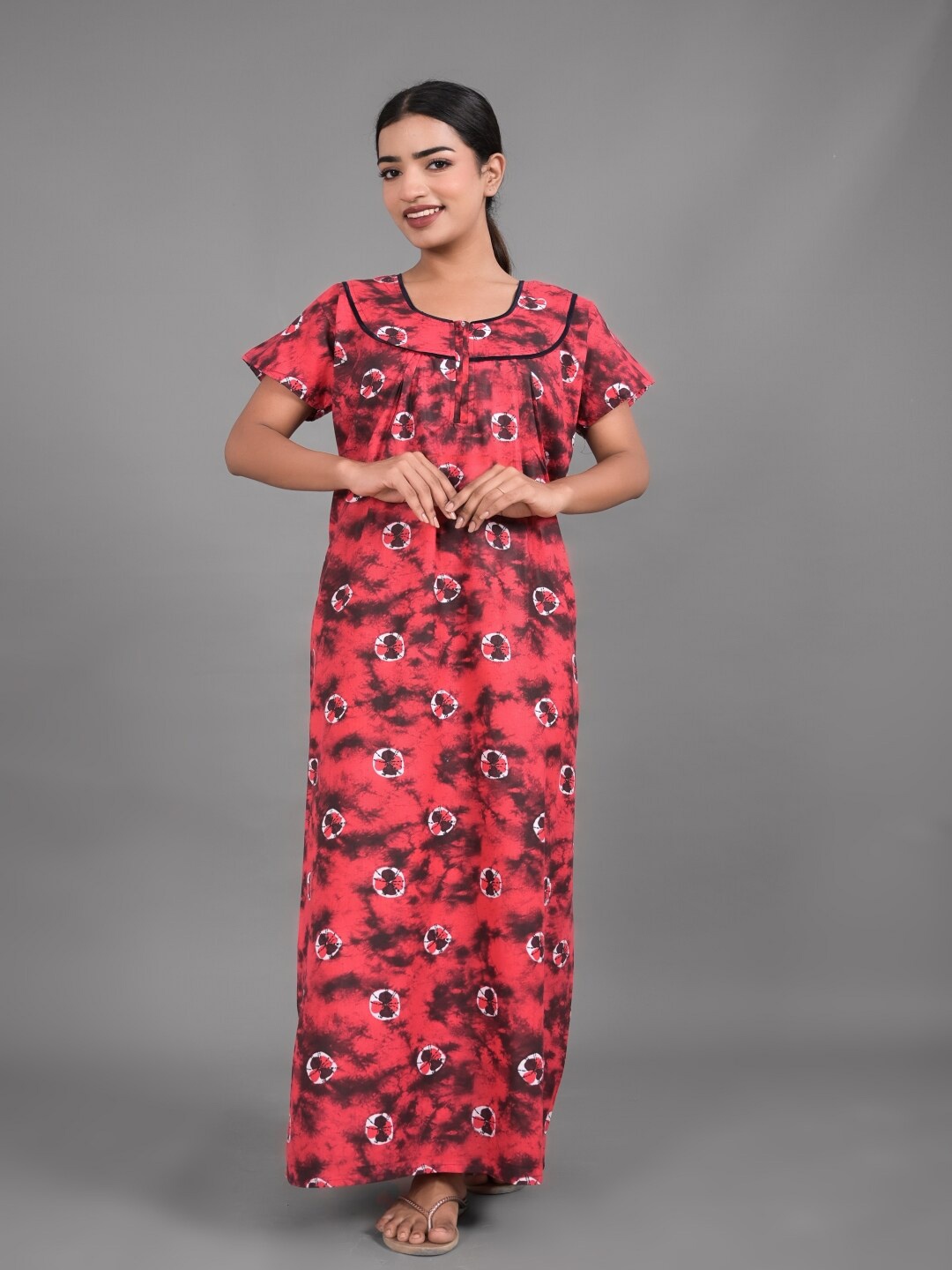 

Apratim Tie & Dye Printed Pure Cotton Maxi Nightdress, Red