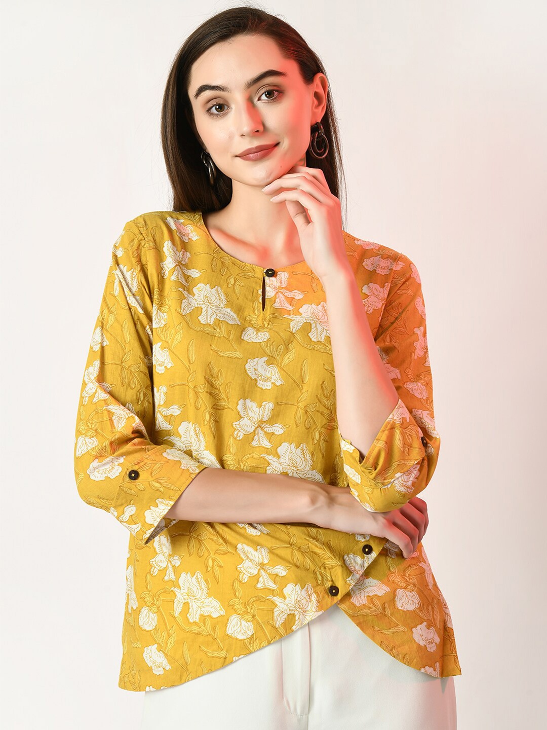 

Sangria Floral Printed Keyhole Neck Cotton Top, Yellow