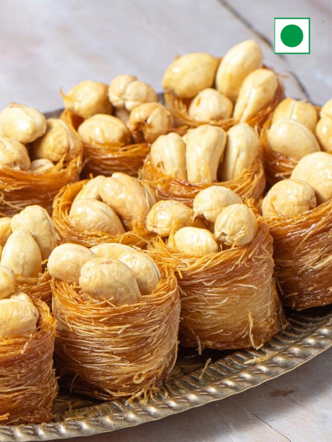 

The Baklava Box Cashew Oshe Bulbul Sweets-500 gms, Blue