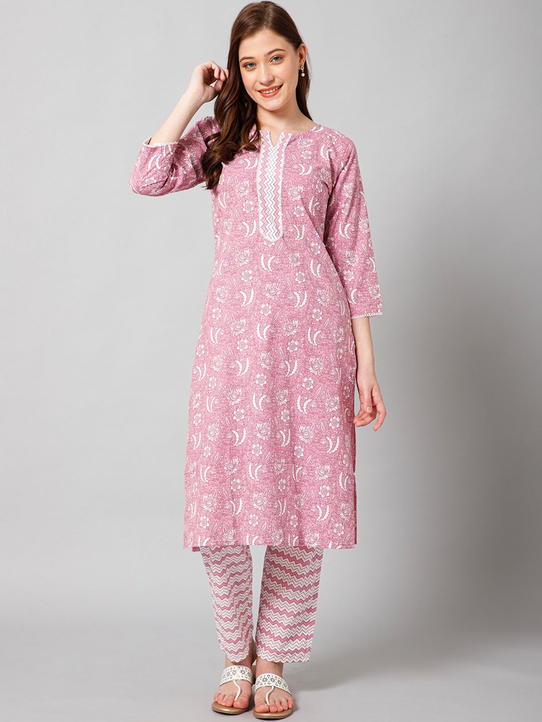 

Winza Designer Floral Printed Regular Cotton Kurta with Trousers, Pink