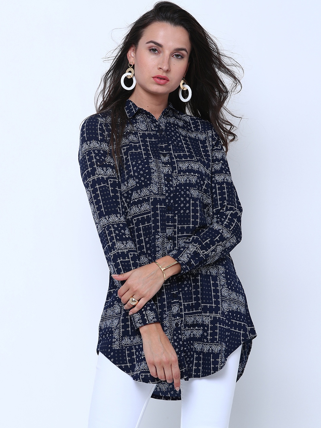 

Tokyo Talkies Women Navy Blue Regular Fit Printed Casual Shirt
