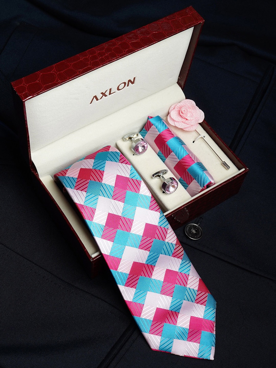 

AXLON Men Geometric Design Tie Set With Pocket Square-Cufflink & Flower Pin, Pink