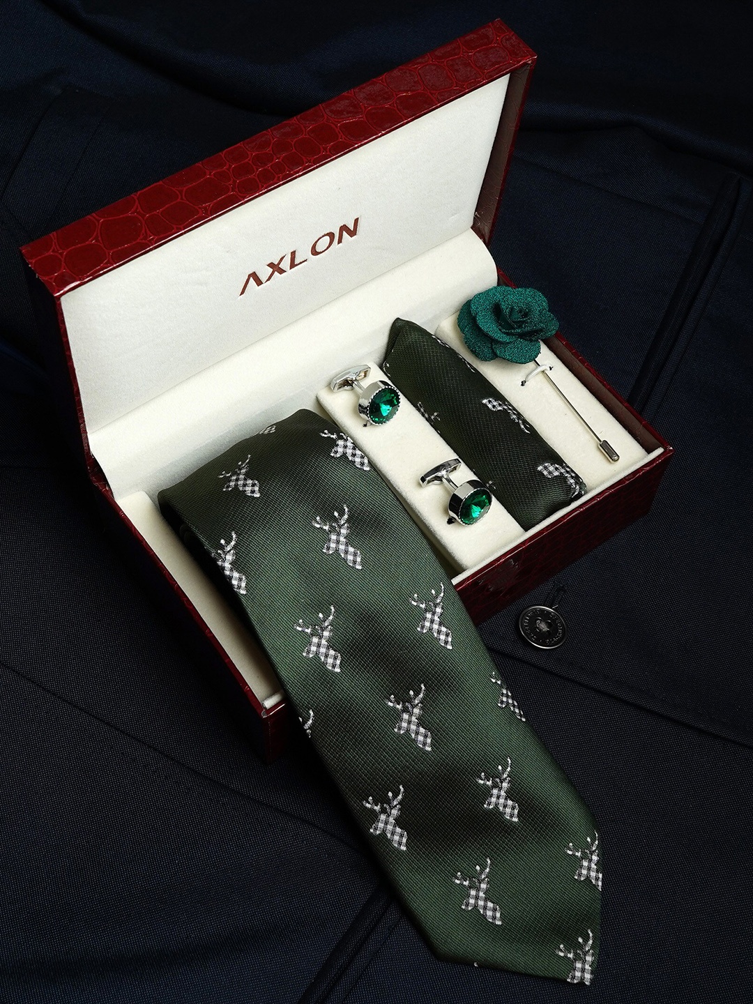 

AXLON Men Animal Design Tie Set With Pocket Square-Cufflink & Flower Pin, Green